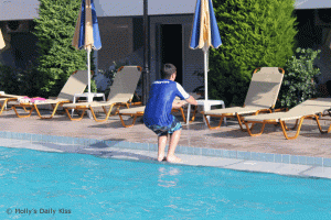 animated gif of backwards dive into swimming pool