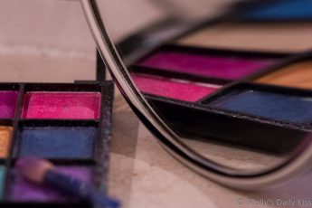 Eye shadow make up reflected in mirror