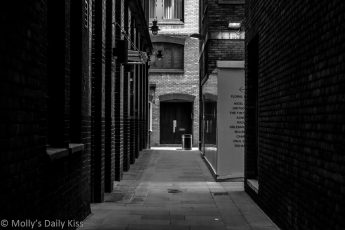 London Alley Covent garden out of the familiar